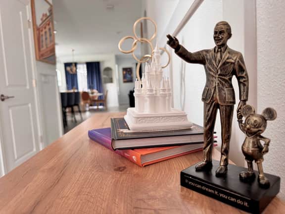 New Reno! Main St Retreat. Live a Little Magic! - Image 3